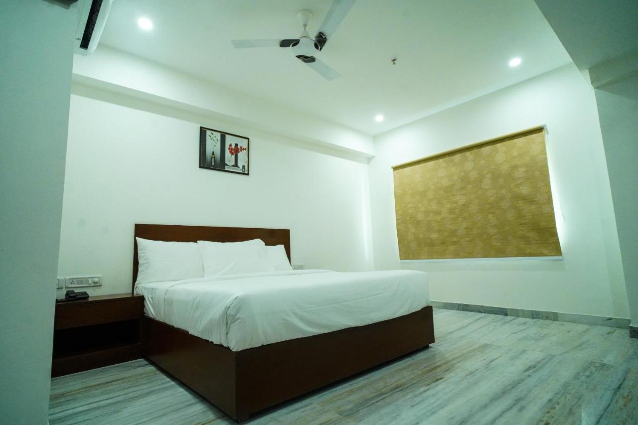 WELKIN HOTEL , Secunderabad Bagian luar foto