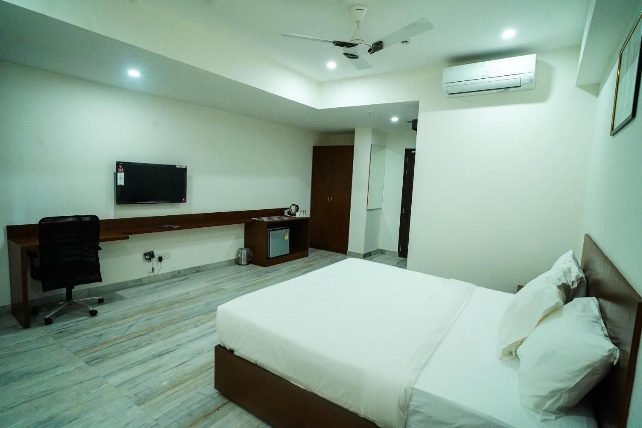 WELKIN HOTEL , Secunderabad Bagian luar foto