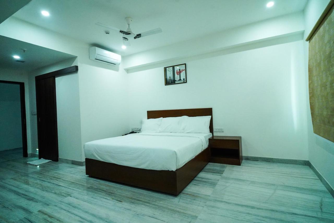 WELKIN HOTEL , Secunderabad Bagian luar foto