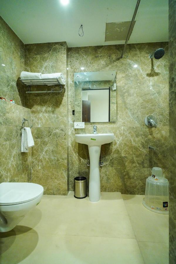 WELKIN HOTEL , Secunderabad Bagian luar foto