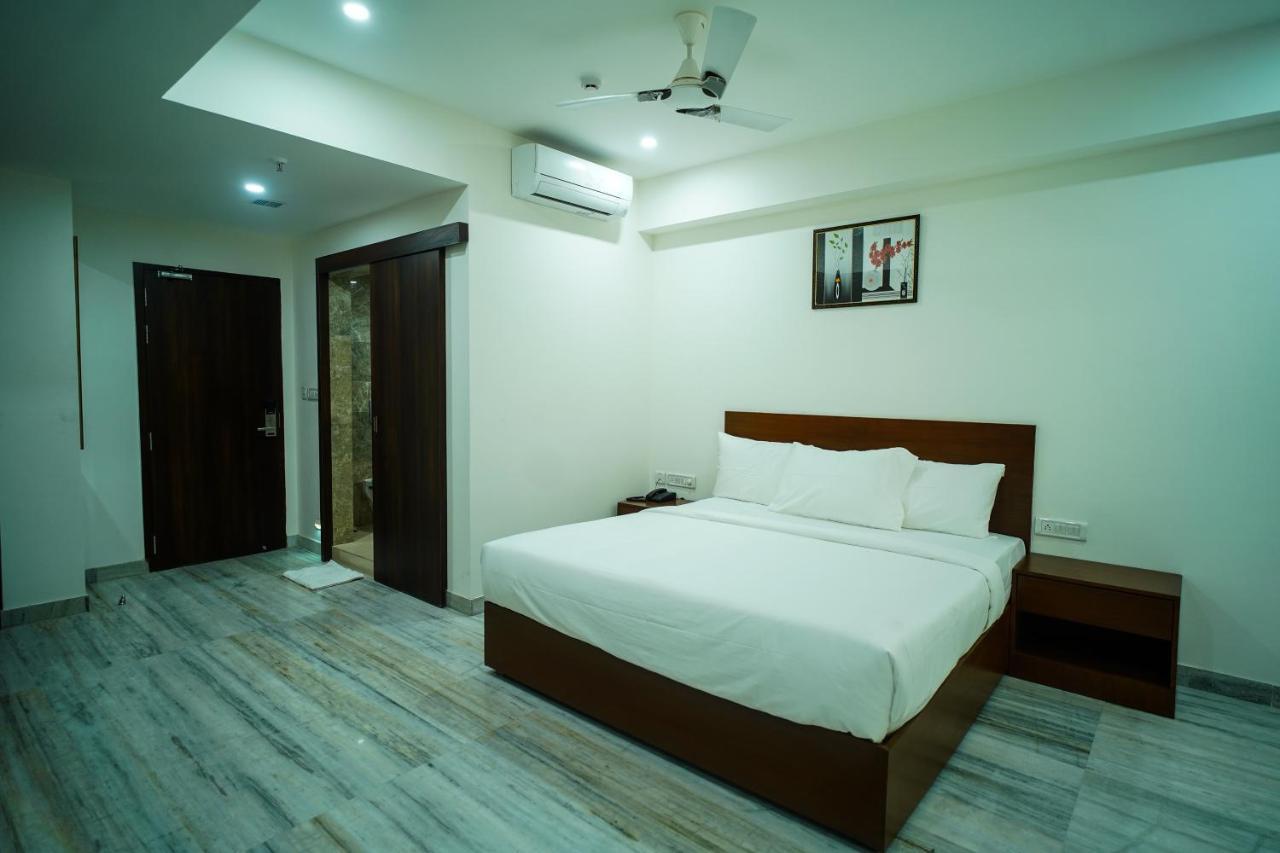 WELKIN HOTEL , Secunderabad Bagian luar foto