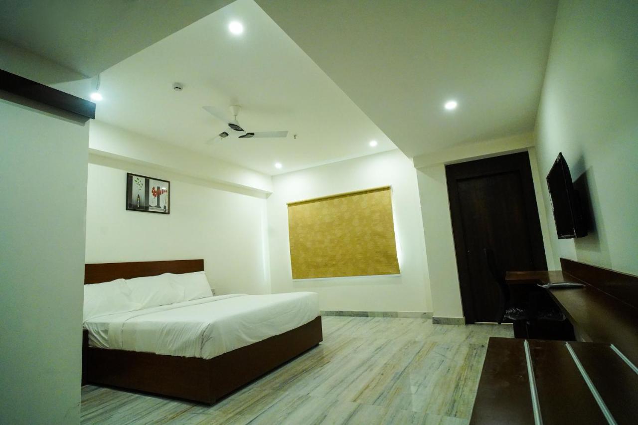 WELKIN HOTEL , Secunderabad Bagian luar foto